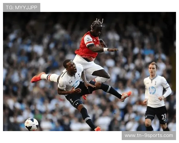 英超争夺激烈,比分3-2,比赛关键数据:两队射门次数相当,控球率悬殊