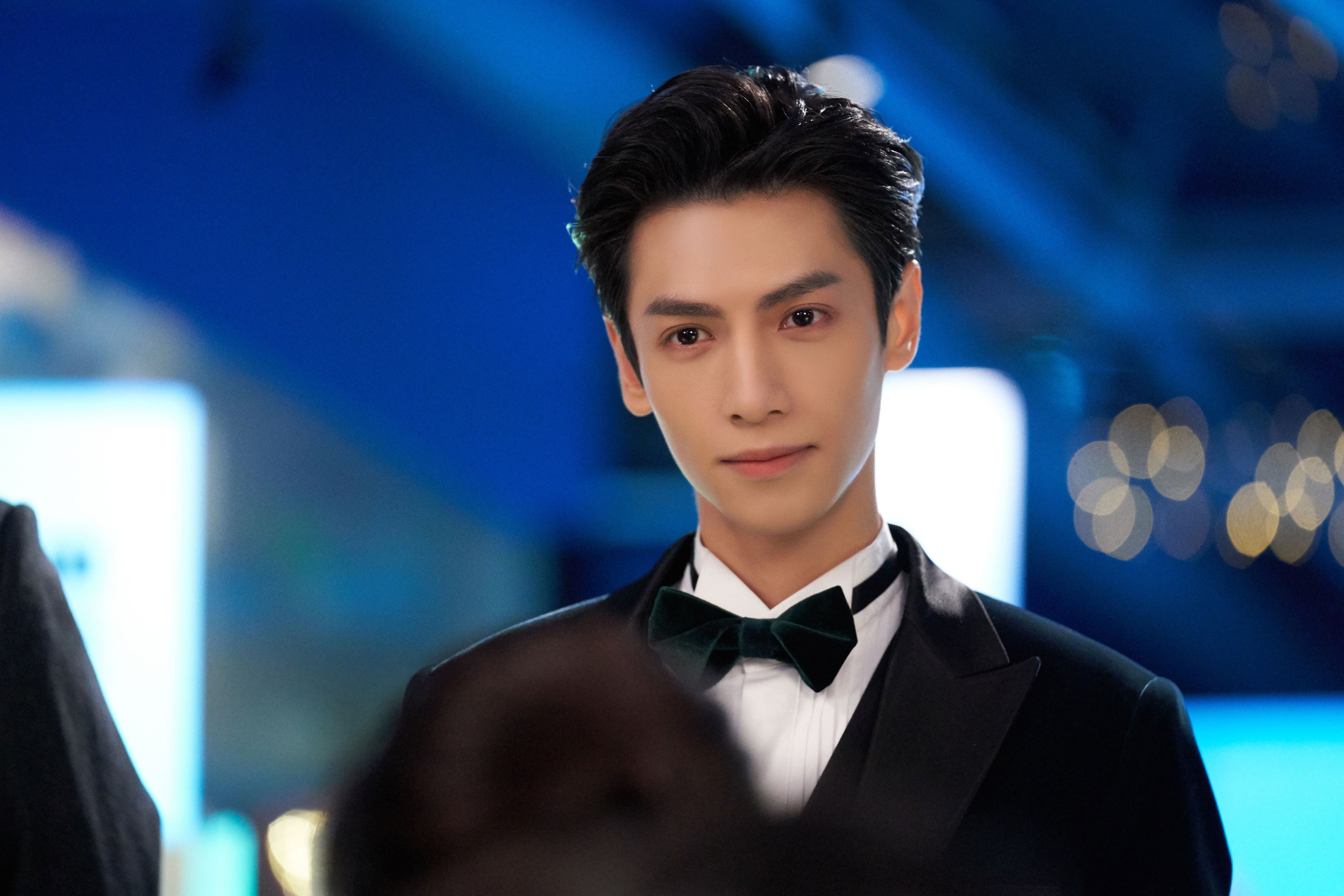 奥运村设施建设保障运动员生活，运动员居住的奥运村中将使用800多万个